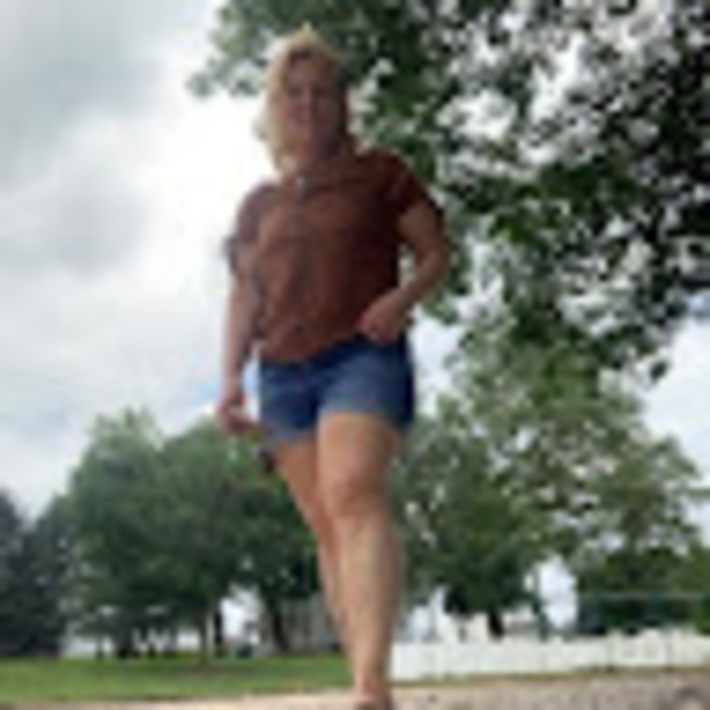 Meet your Posher, Angela
